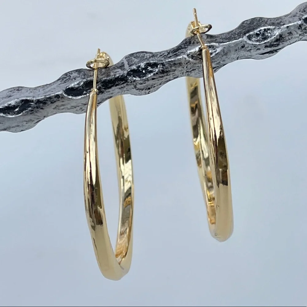 NEW 18K Gold Plated Chunky Big Circle Drop Hoop Earrings 2 1/4” - Picture 5 of 14